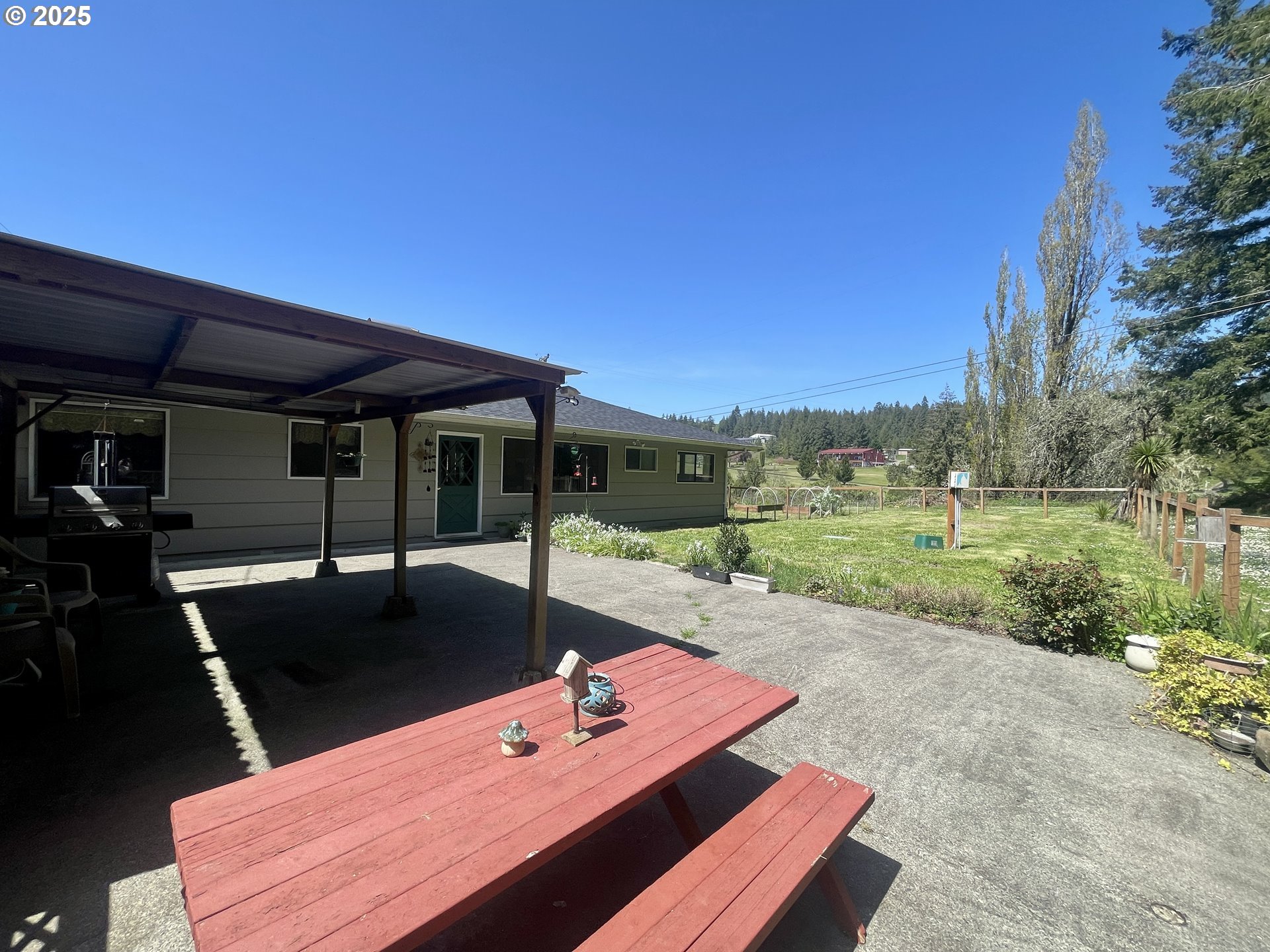 54824 Robinson Road Coquille, OR 97423 - Photo 9 of 42