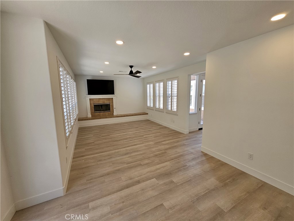 131 Brooks Road Simi Valley, CA 93065 - Photo 6 of 40