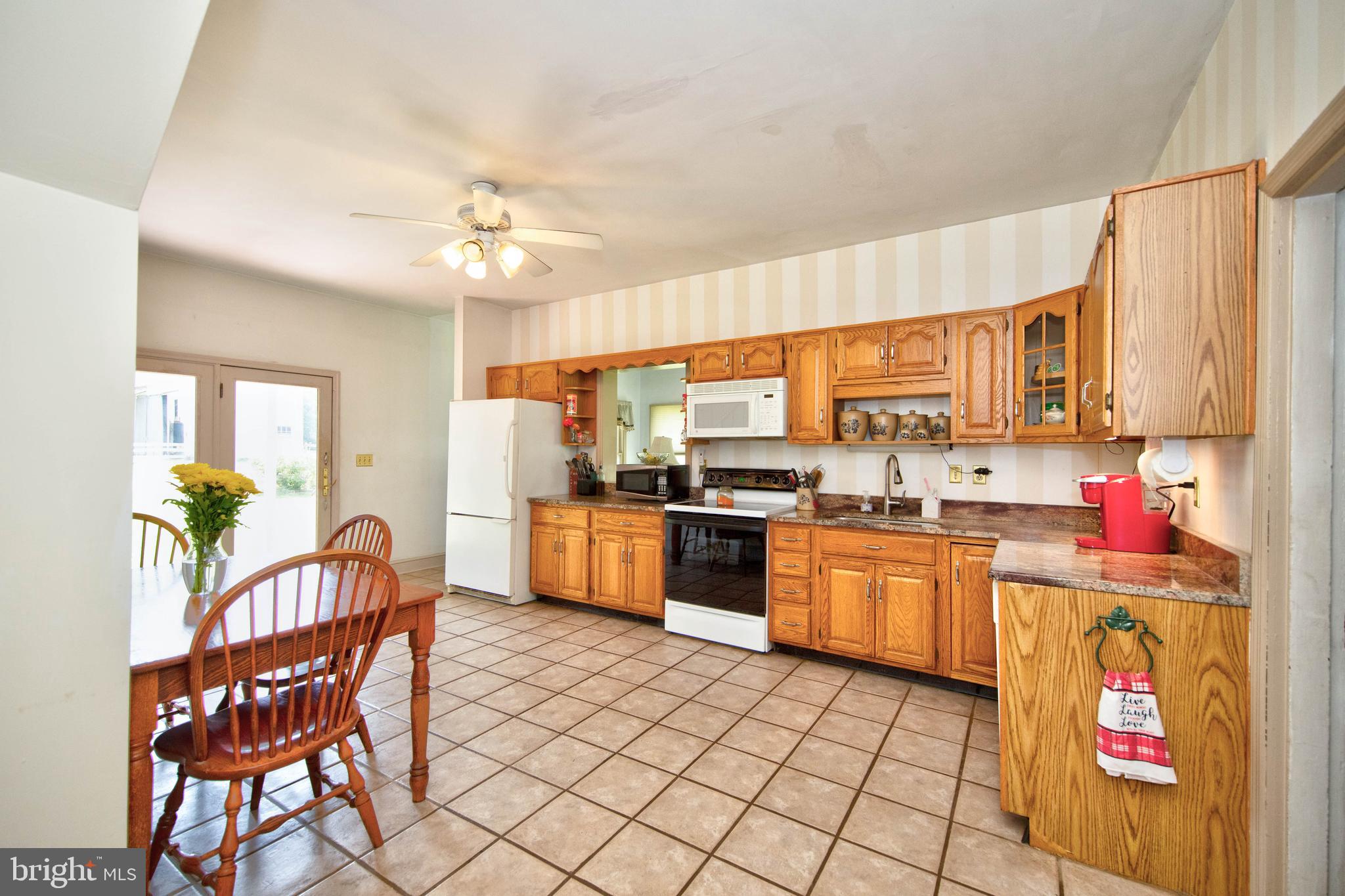 3650 Ady Road Street, MD 21154 - Photo 11 of 40 Kitchen with access to back patio