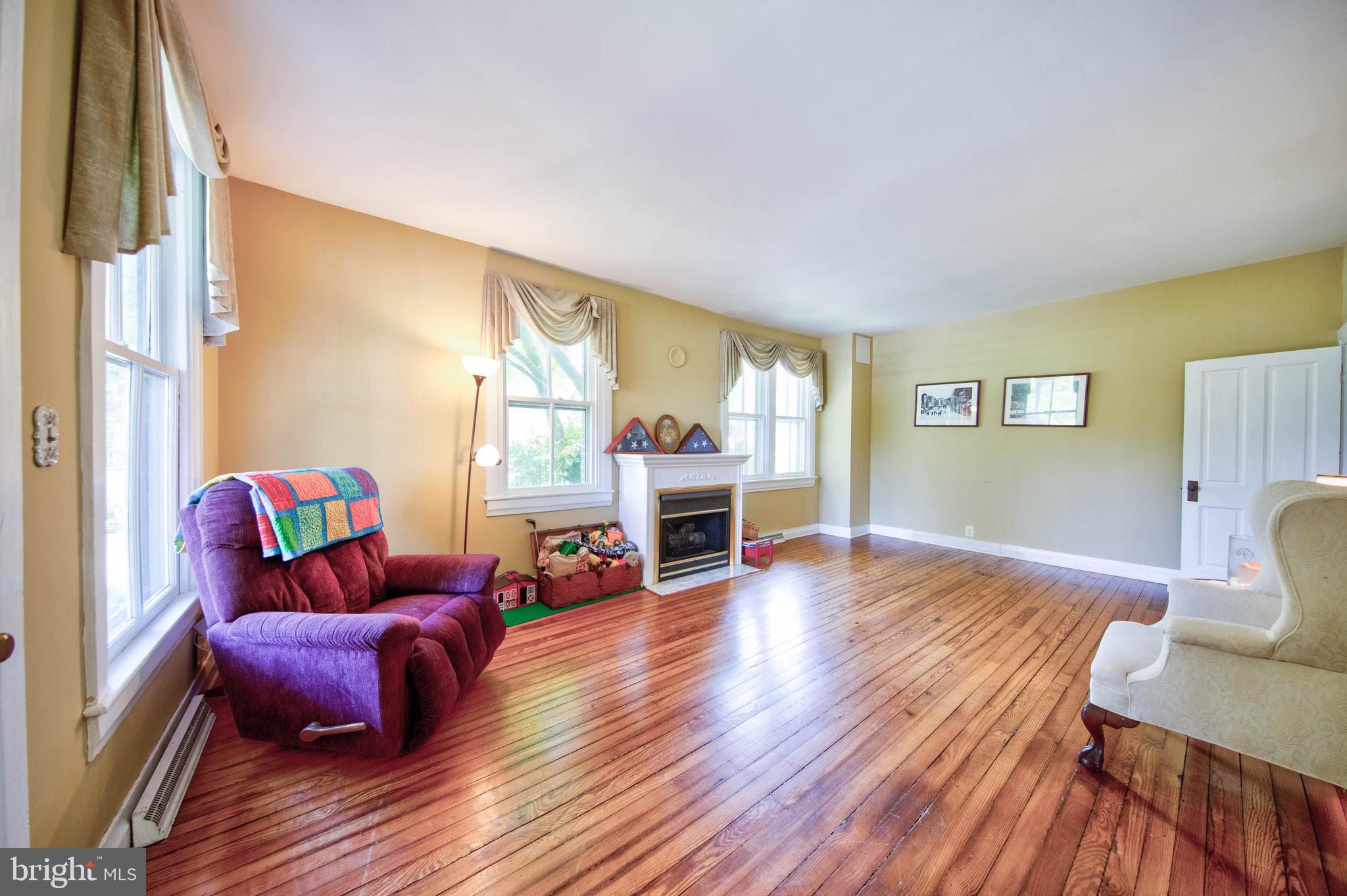 3650 Ady Road Street, MD 21154 - Photo 17 of 40 Living room with gas fireplace
