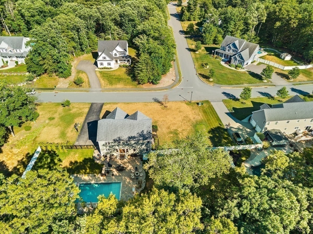 16 Coach Road Plainville, MA 02762 - Photo 5 of 26