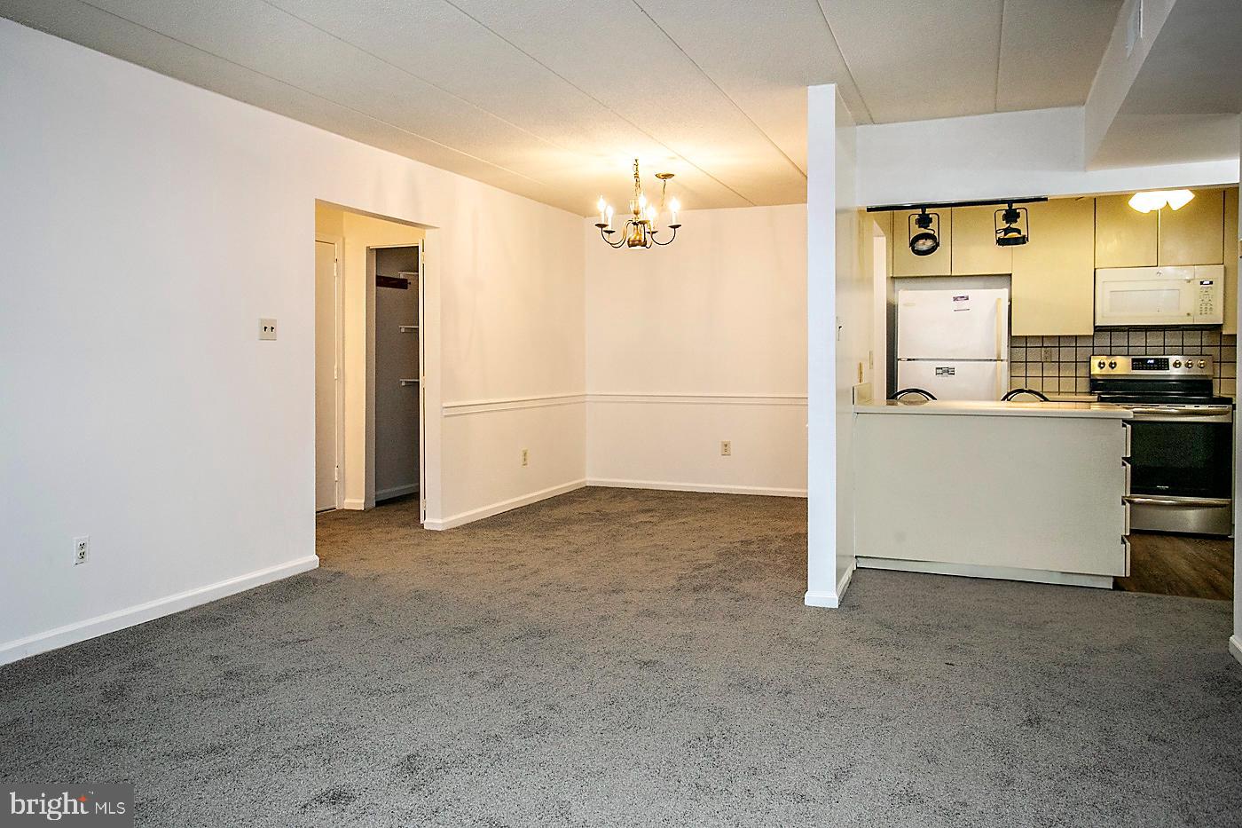154 Woodstream Drive, Unit CONDO 154 Jeffersonville, PA 19403 - Photo 16 of 34 a view of a kitchen with a sink