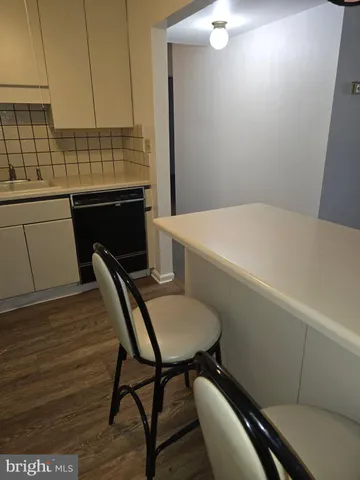 $2,000 | 154 Woodstream Drive, Unit CONDO 154, Jeffersonville, PA 19403