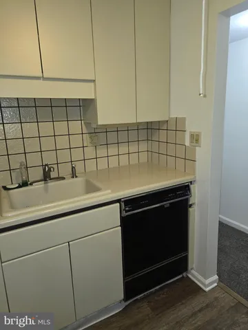 $2,000 | 154 Woodstream Drive, Unit CONDO 154, Jeffersonville, PA 19403