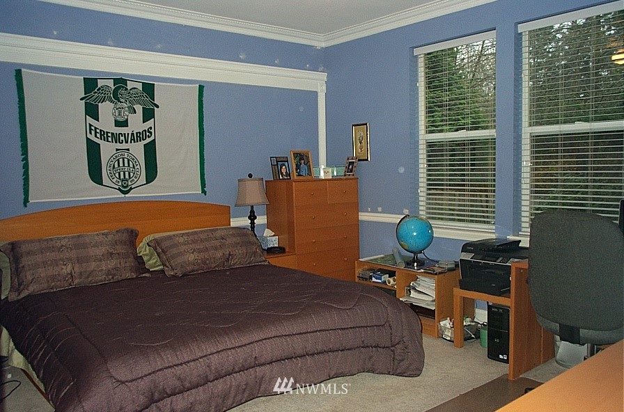 530 Chelan Place Northeast Renton, WA 98059 - Photo 7 of 11 Gallery Image 7