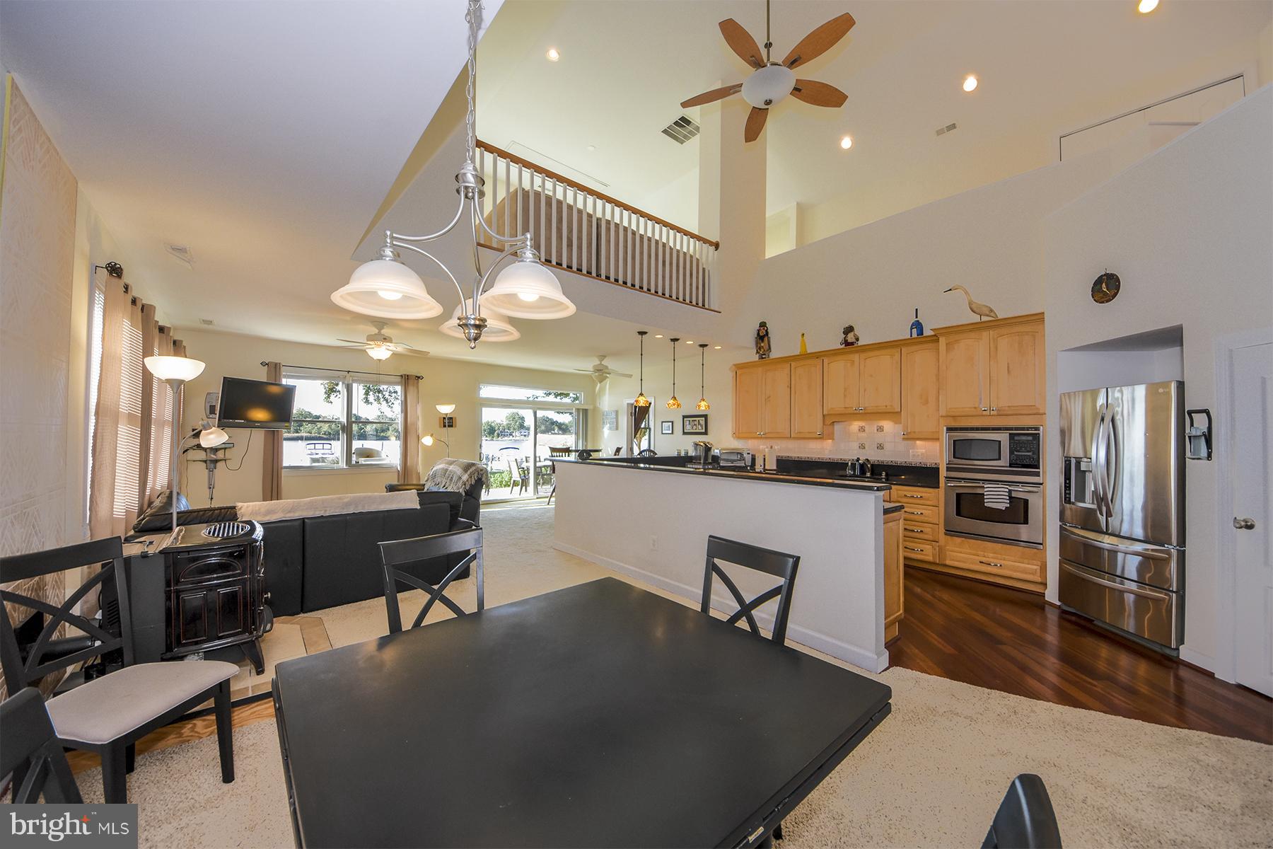 8092 Main Creek Road Pasadena, MD 21122 - Photo 28 of 28 Open floor plan with loft