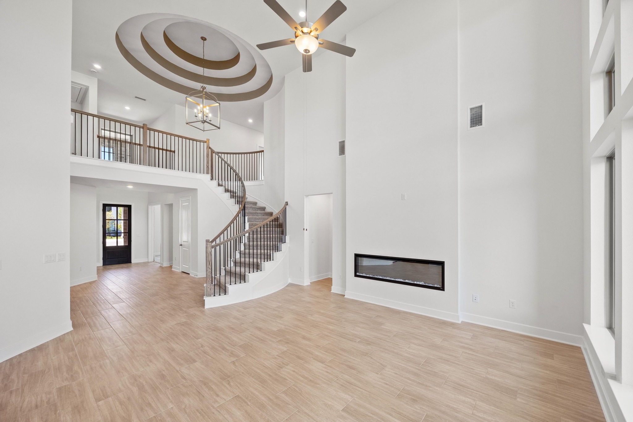 201 Buckaroo Drive Georgetown, TX 78633 - Photo 10 of 36