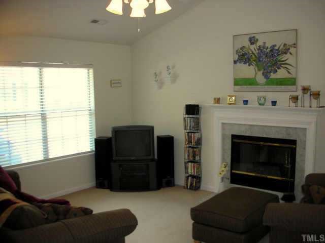 523 High Ridge Drive Durham, NC 27707 - Photo 4 of 10 Gallery Image 4