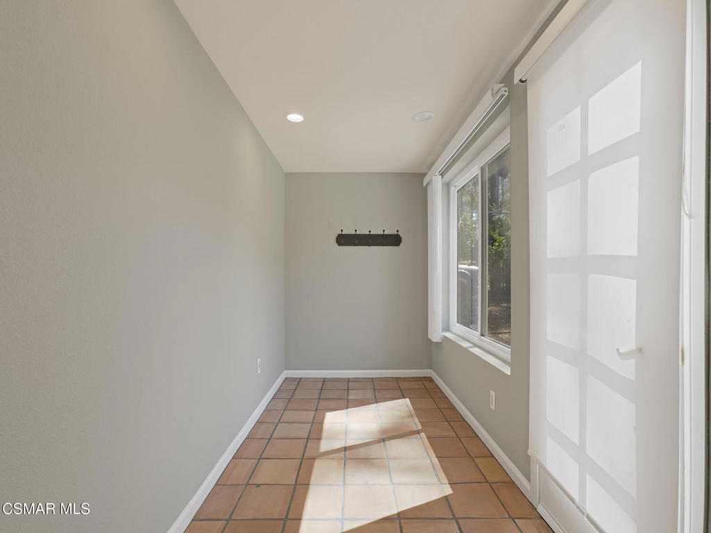 1590 Meander Drive Simi Valley, CA 93065 - Photo 26 of 57 a view of room with window