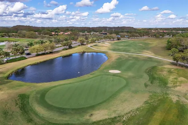 $1,800 | 819 Fairwaycove Lane, Unit 206, Bradenton, FL 34212