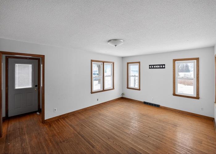 8225 485th Street Kenyon, MN 55946 - Photo 8 of 65