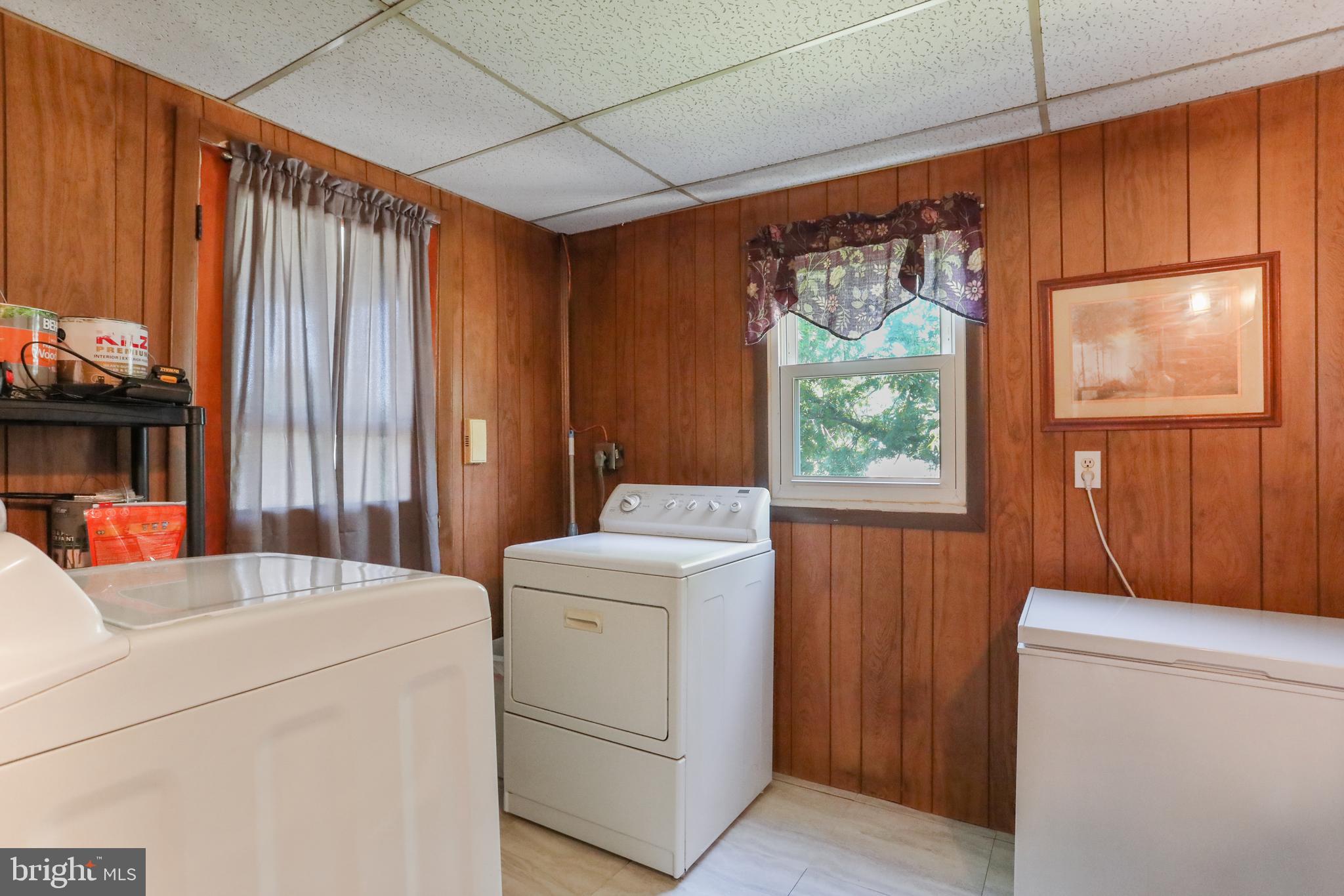 214 West 6th Avenue Ranson, WV 25438 - Photo 24 of 39