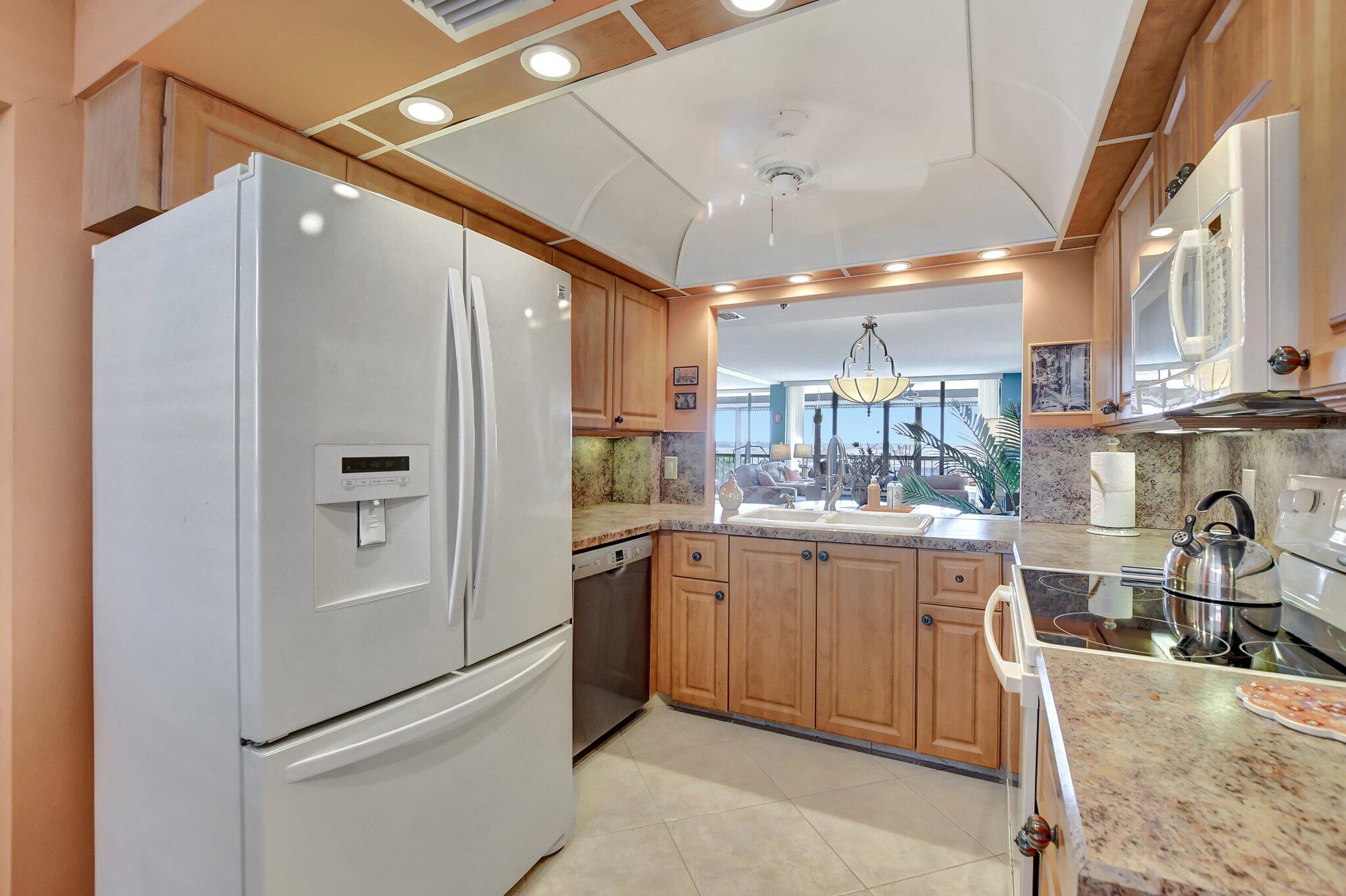 6420 Boca Del Mar Drive, Unit 701 Boca Raton, FL 33433 - Photo 16 of 36 22-web-or-mls-DSC_0251