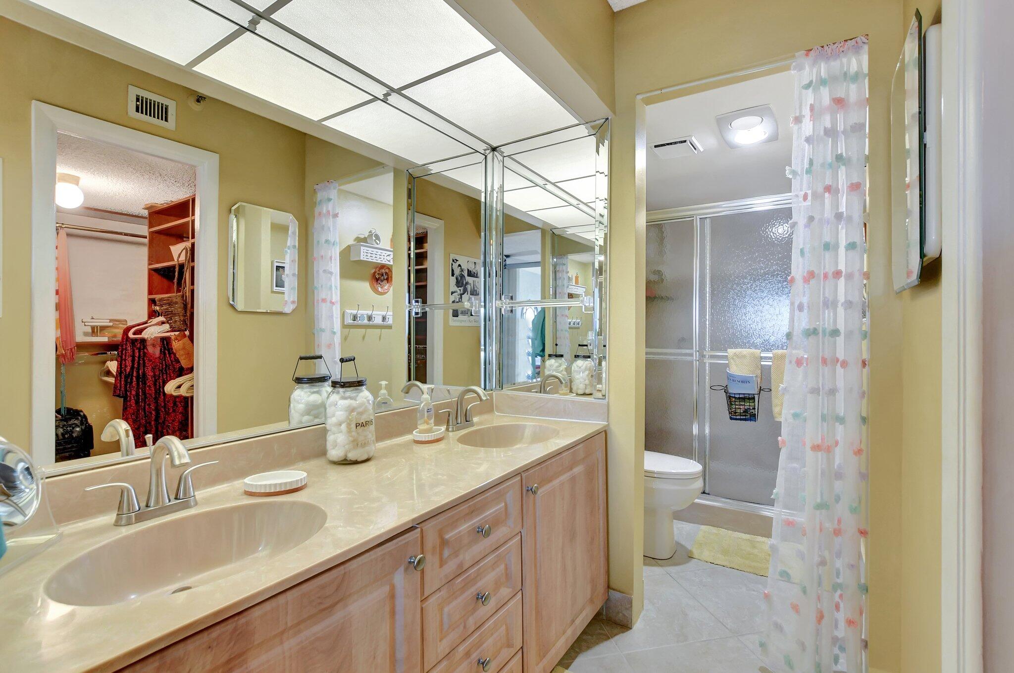 6420 Boca Del Mar Drive, Unit 701 Boca Raton, FL 33433 - Photo 21 of 36 32-web-or-mls-DSC_0291