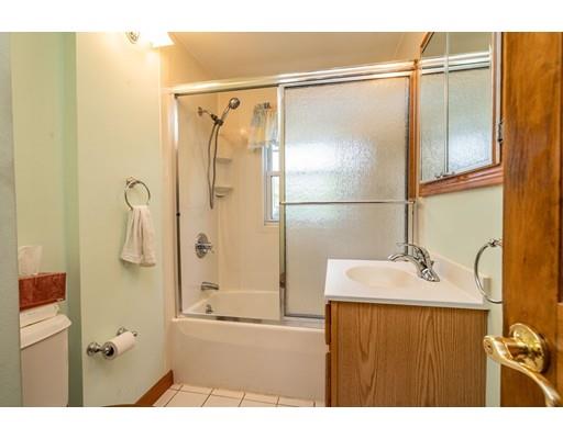 27 Harrington Road Chicopee, MA 01020 - Photo 8 of 13 Gallery Image 8