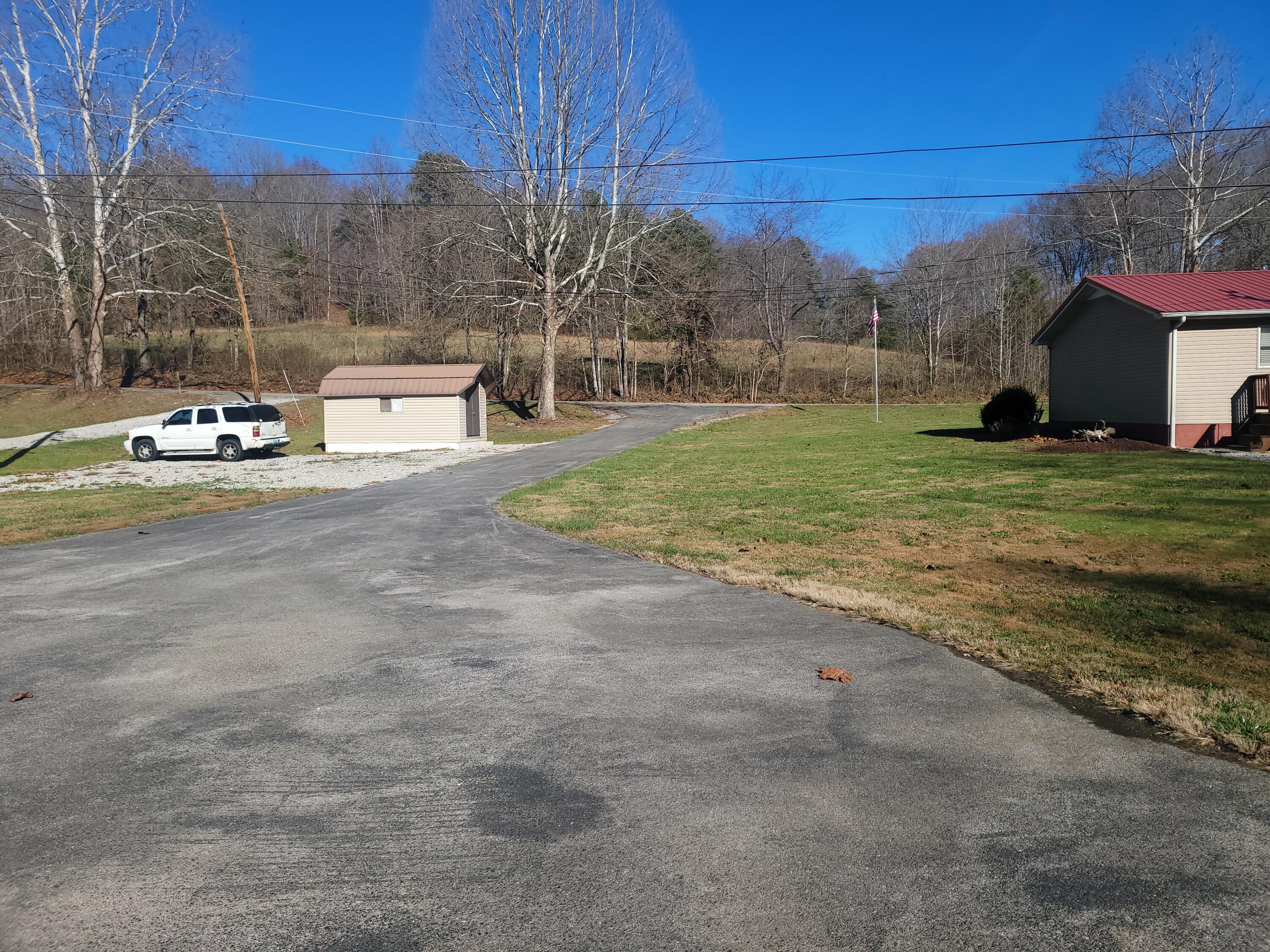 701 Laurel River Road London, KY 40744 - Photo 26 of 44 20221119_133618