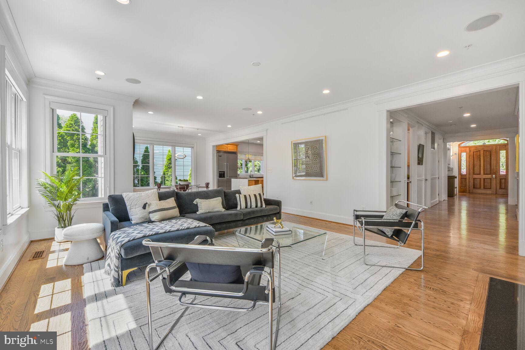 5608 Durbin Road Bethesda, MD 20814 - Photo 10 of 60 Gallery Image 10