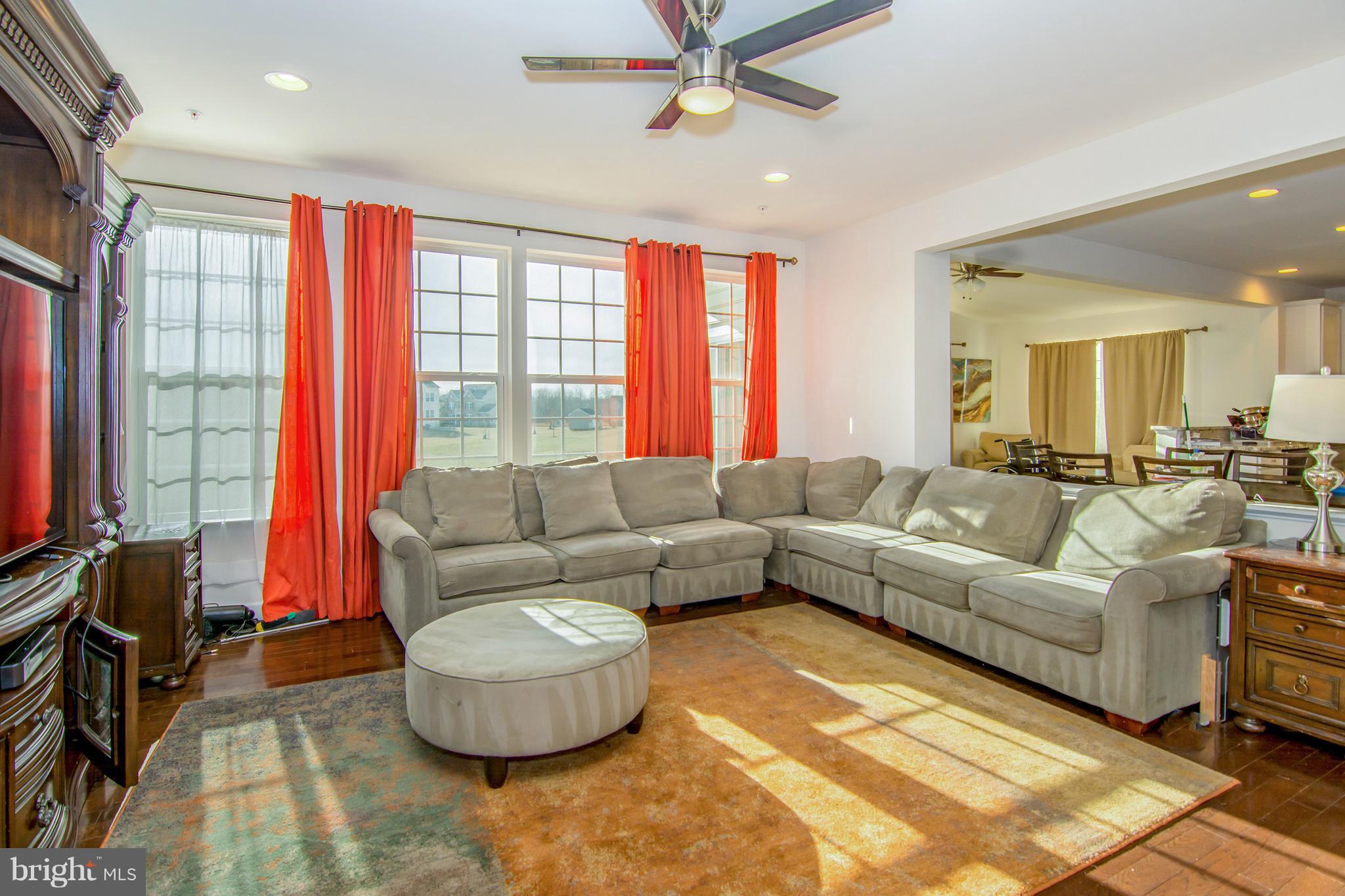 12905 Isaac Duckett Road Bowie, MD 20721 - Photo 13 of 18 Family Room