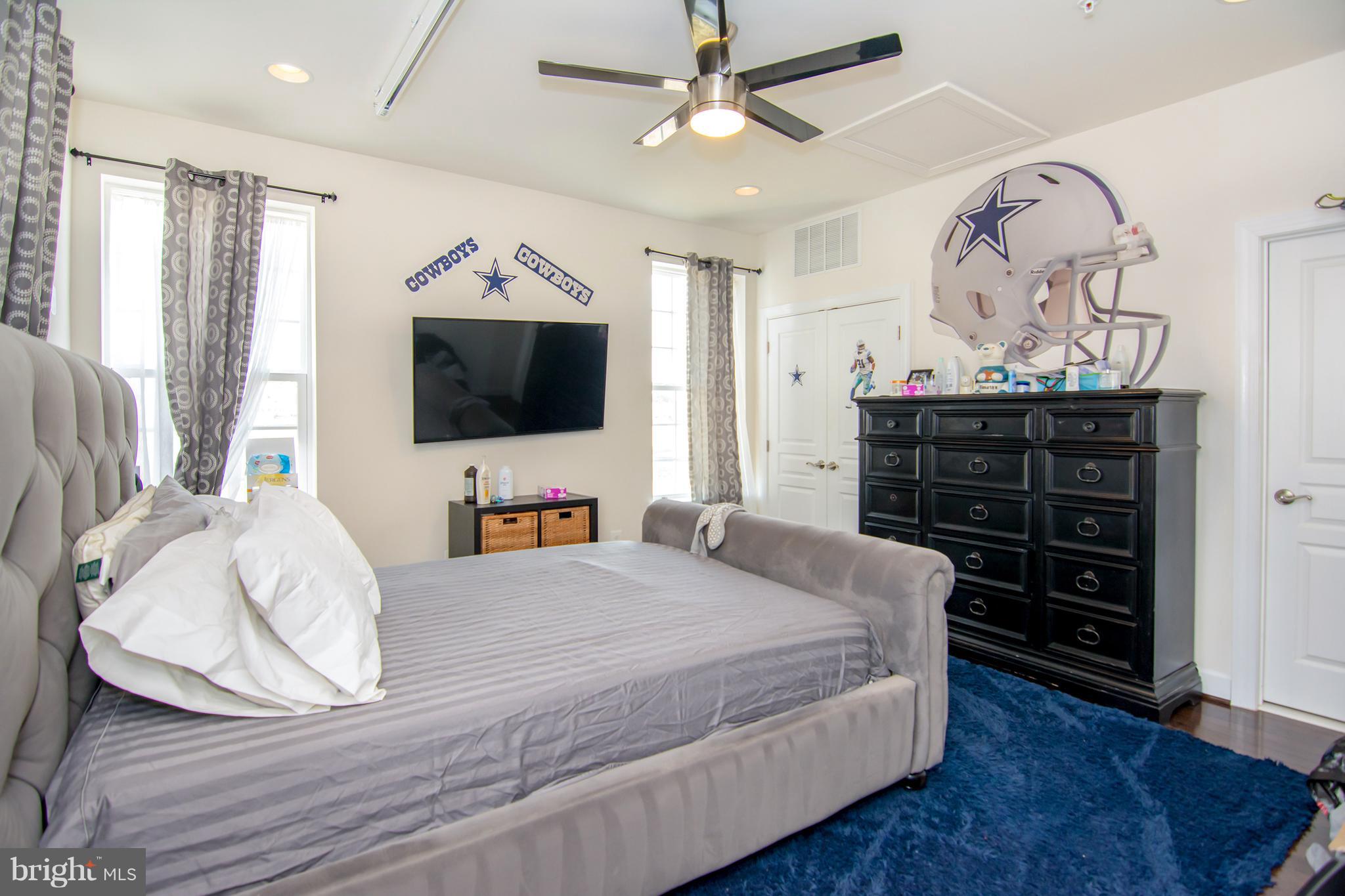 12905 Isaac Duckett Road Bowie, MD 20721 - Photo 8 of 18 Mqin Level In-Law Suite with Full Bath
