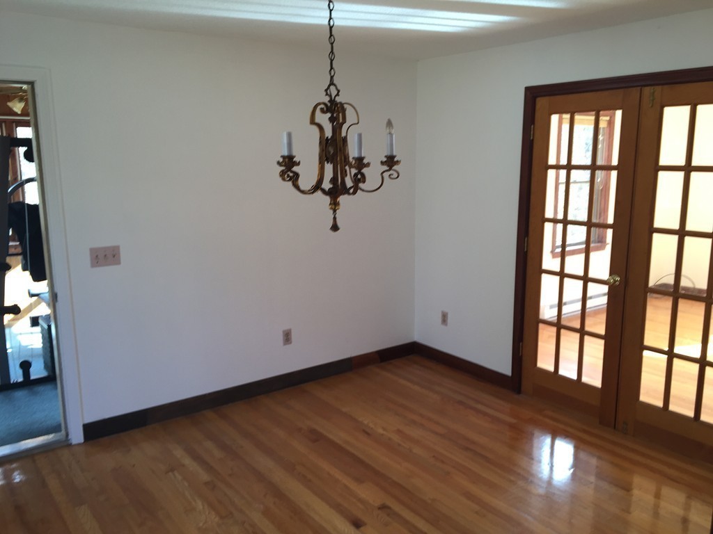 379 Brookfield Road Brimfield, MA 01010 - Photo 8 of 20