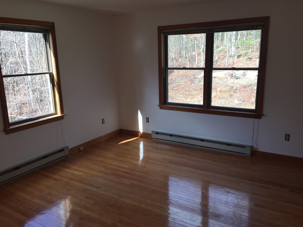 379 Brookfield Road Brimfield, MA 01010 - Photo 10 of 20
