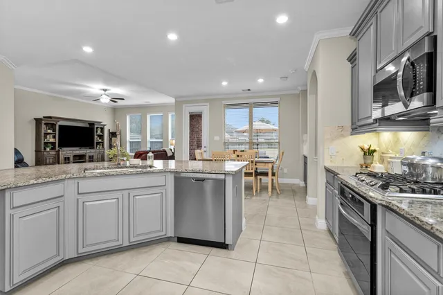 $469,700 | 3622 Lister Drive, Rosharon, TX 77583