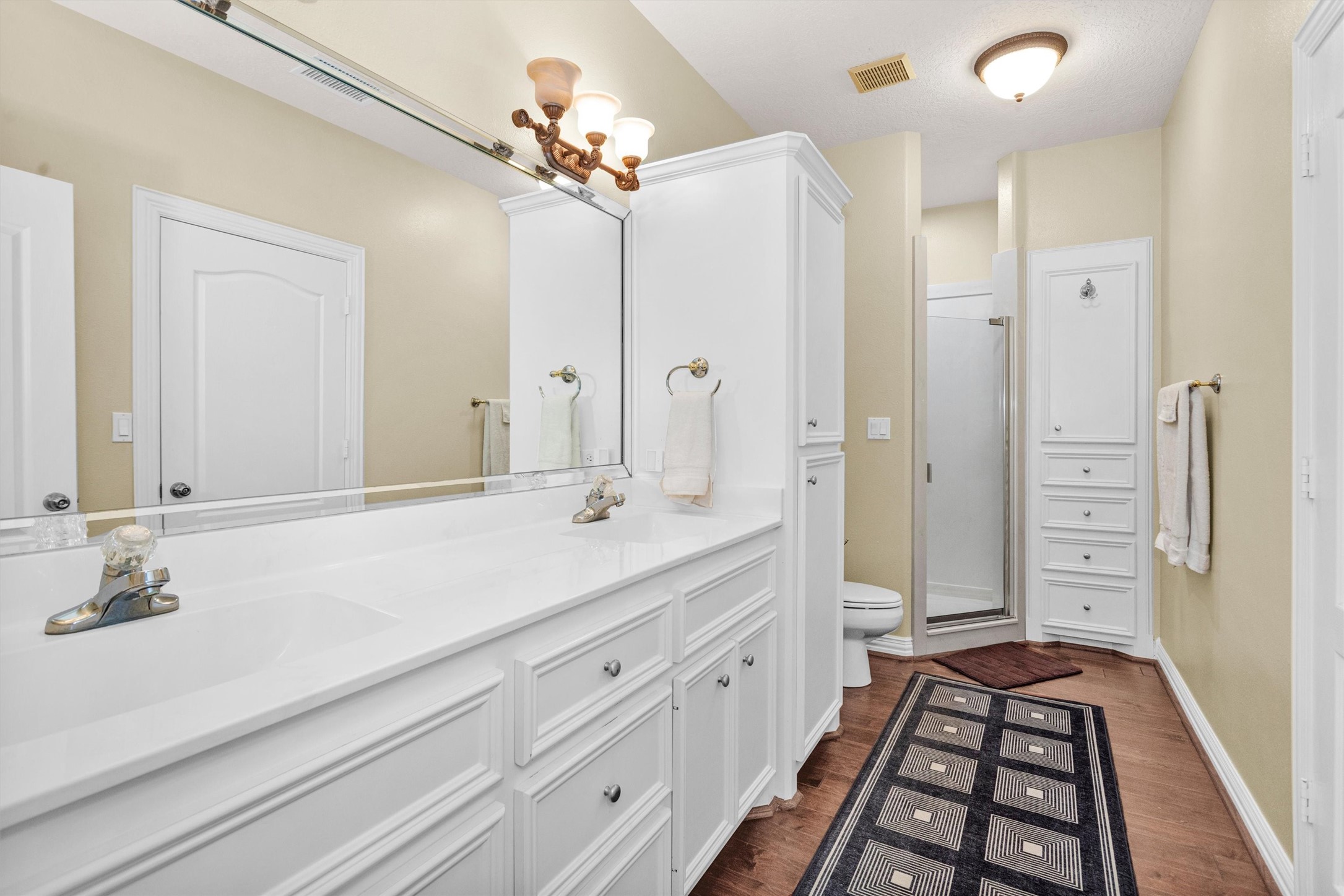 1502 Wimbledon Drive Huntsville, TX 77340 - Photo 8 of 49