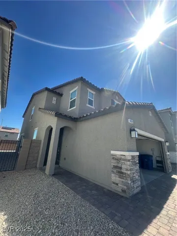 $2,700 | 6634 Tumoulin Street, Las Vegas, NV 89148