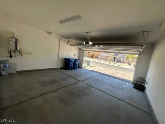 $2,700 | 6634 Tumoulin Street, Las Vegas, NV 89148