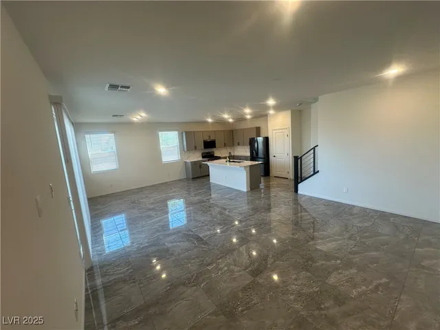 $2,700 | 6634 Tumoulin Street, Las Vegas, NV 89148