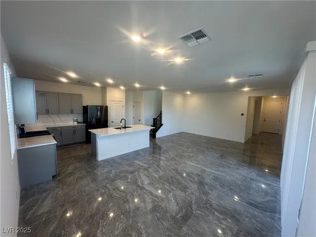 $2,700 | 6634 Tumoulin Street, Las Vegas, NV 89148