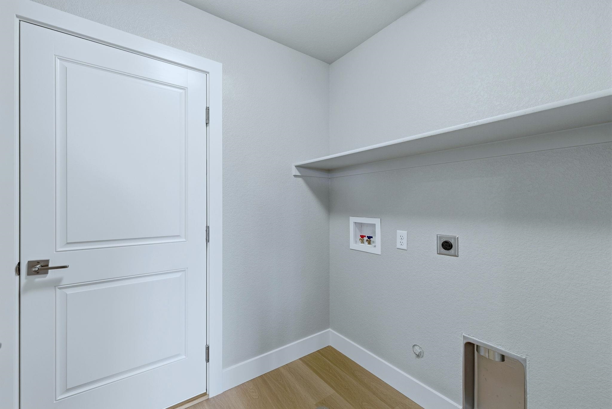 4588 Shale Circle Mills, WY 82644 - Photo 15 of 28