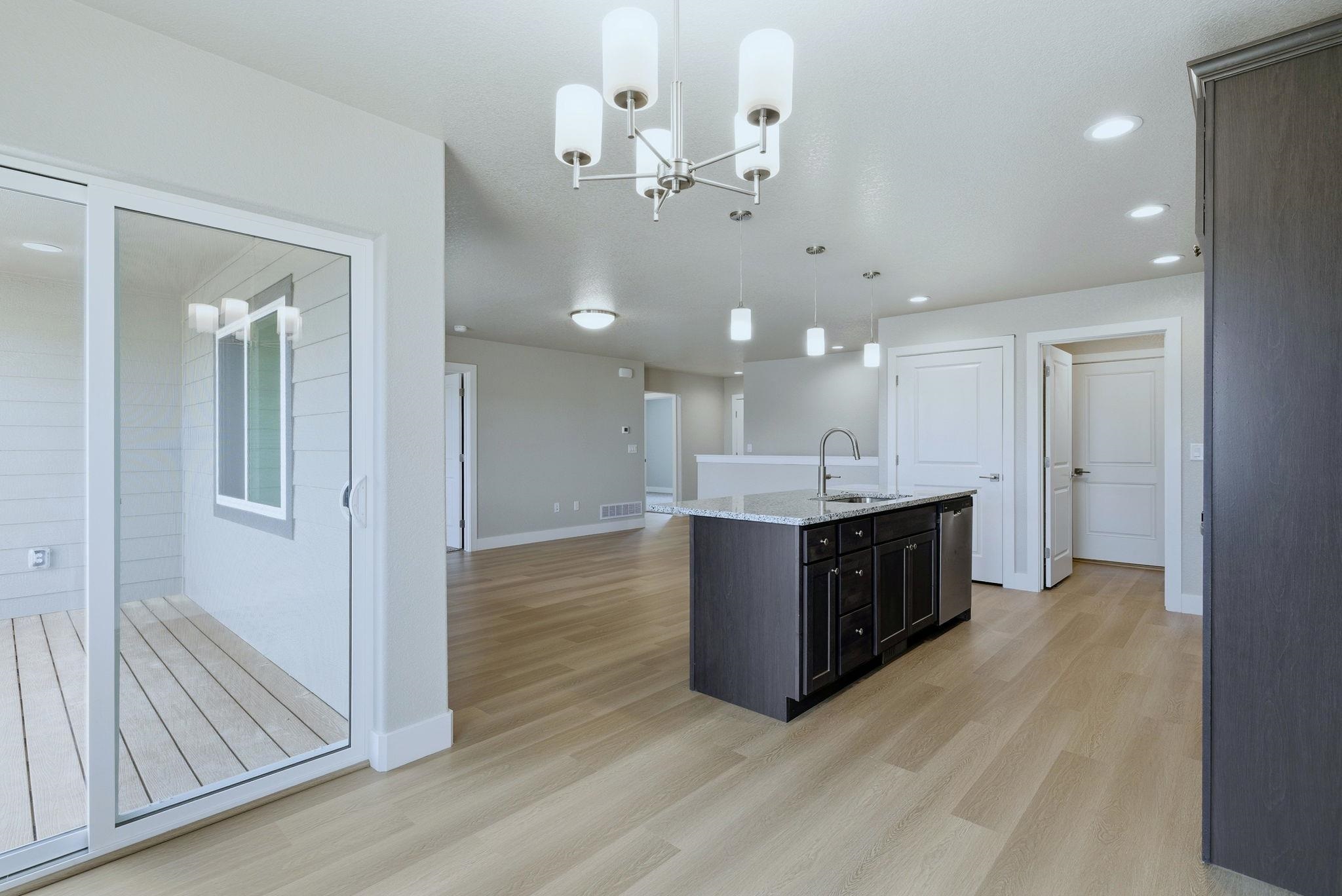 4588 Shale Circle Mills, WY 82644 - Photo 6 of 28