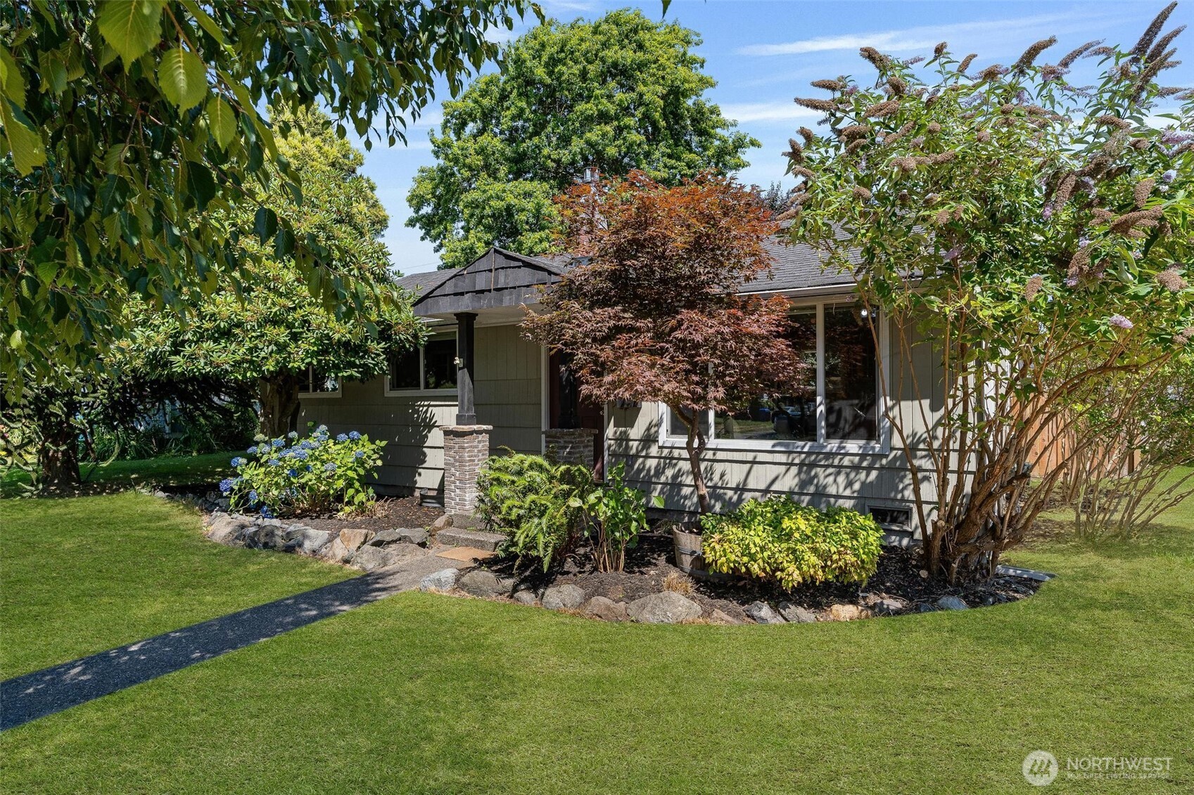 2507 State Street Everett, WA 98201 - Photo 3 of 35 Gallery Image 3