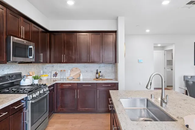 $1,098,000 | 330 Riesling Avenue, Unit 23, Milpitas, CA 95035