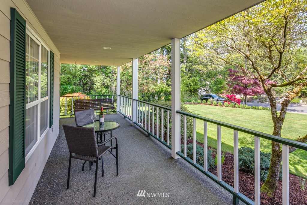 1919 Rhododendron Way Bellingham, WA 98229 - Photo 2 of 25 Gallery Image 2