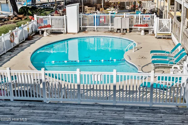$99,900 | 305 South Avenue, Unit 33, Oriental, NC 28571