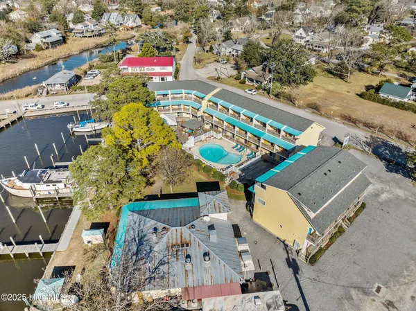 $99,900 | 305 South Avenue, Unit 33, Oriental, NC 28571
