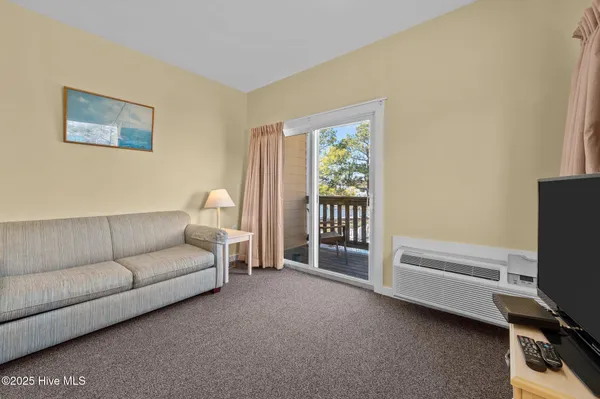 $99,900 | 305 South Avenue, Unit 33, Oriental, NC 28571