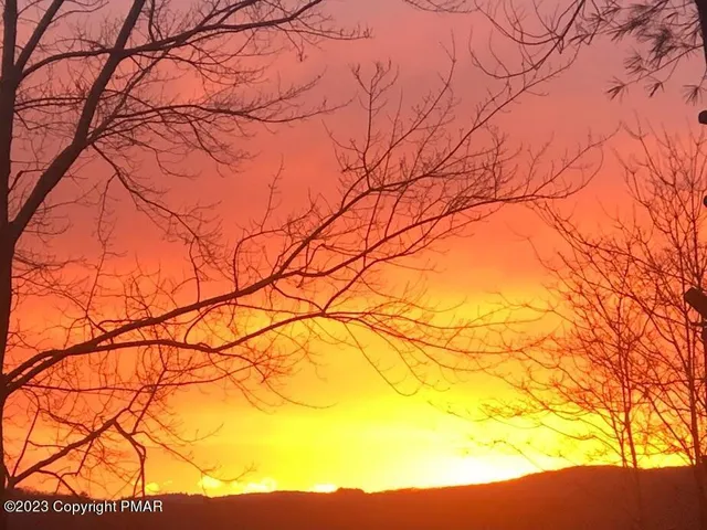 $559,000 | 2358 Snapdragon Point, East Stroudsburg, PA 18301