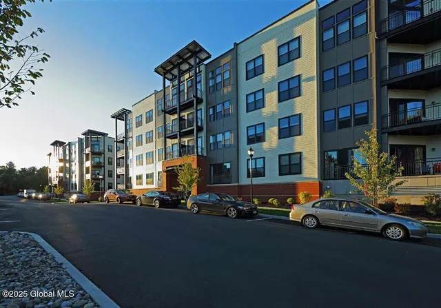 $1,980 | 25 Whistler Court, Unit 209, Saratoga Springs, NY 12866