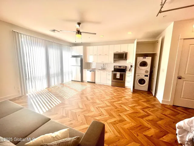 $1,980 | 25 Whistler Court, Unit 209, Saratoga Springs, NY 12866