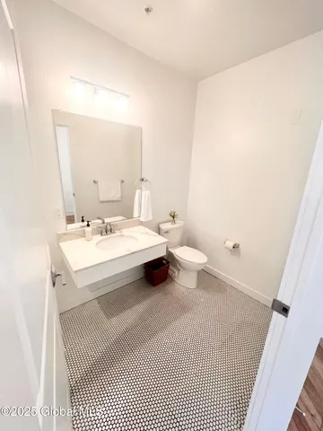 $1,980 | 25 Whistler Court, Unit 209, Saratoga Springs, NY 12866