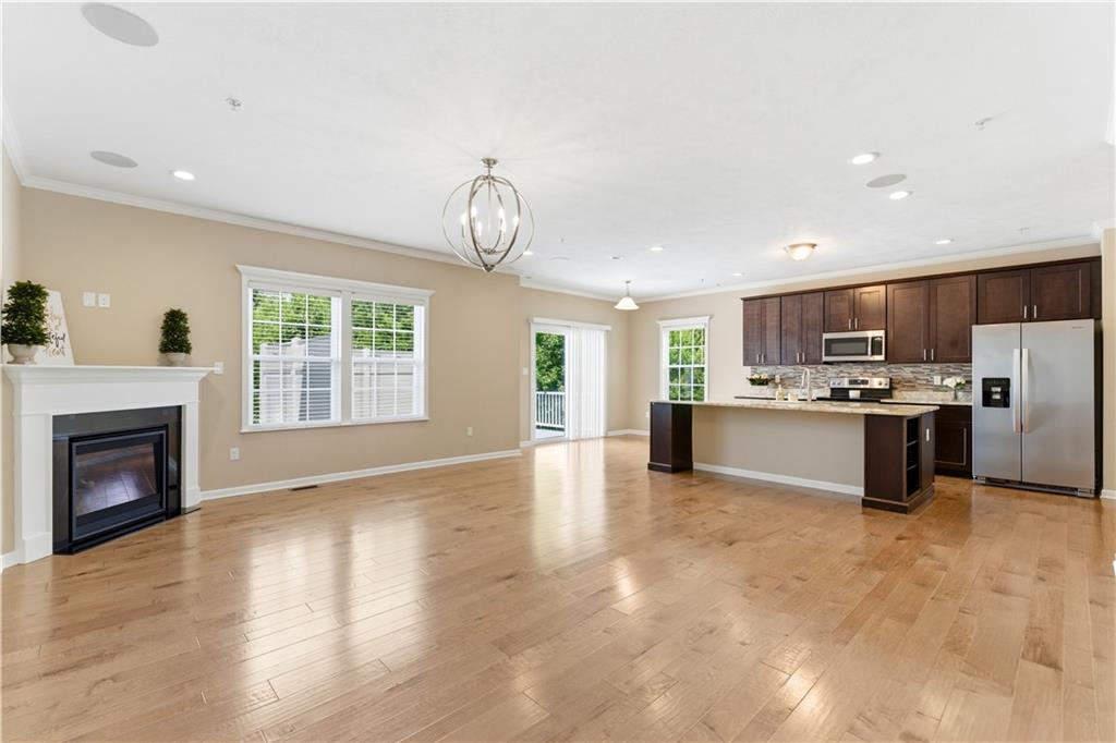 340 Trinity Way Wexford, PA 15090 - Photo 3 of 45