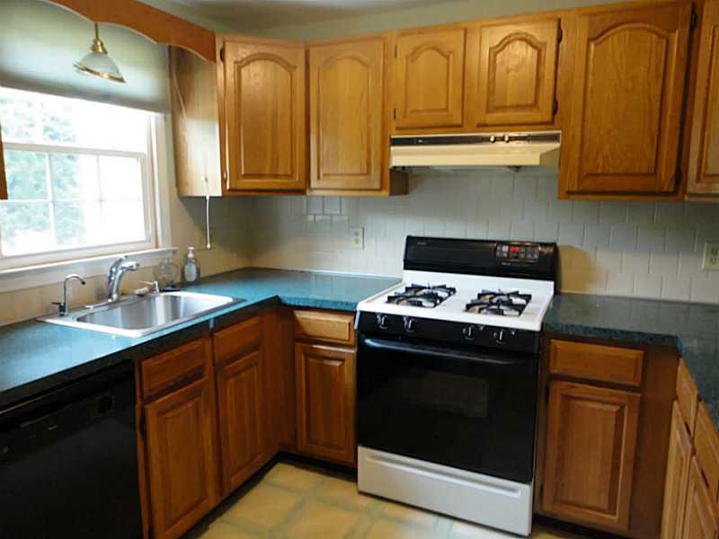 1175 Diamond Hill Road, Unit 404 Woonsocket, RI 02895 - Photo 2 of 17 Kitchen.