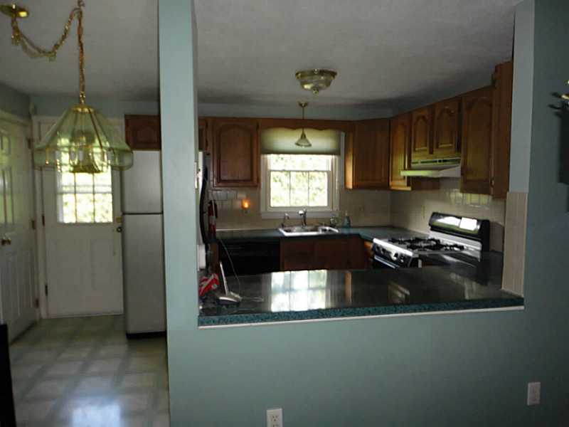 1175 Diamond Hill Road, Unit 404 Woonsocket, RI 02895 - Photo 5 of 17 Kitchen.