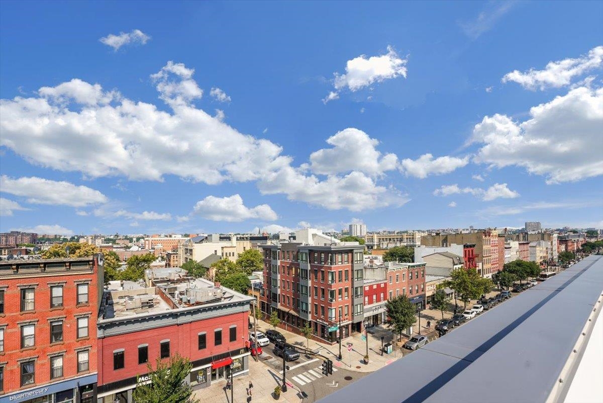 237 Washington Street, Unit 402 Hoboken, NJ 07030 - Photo 34 of 36 a city view