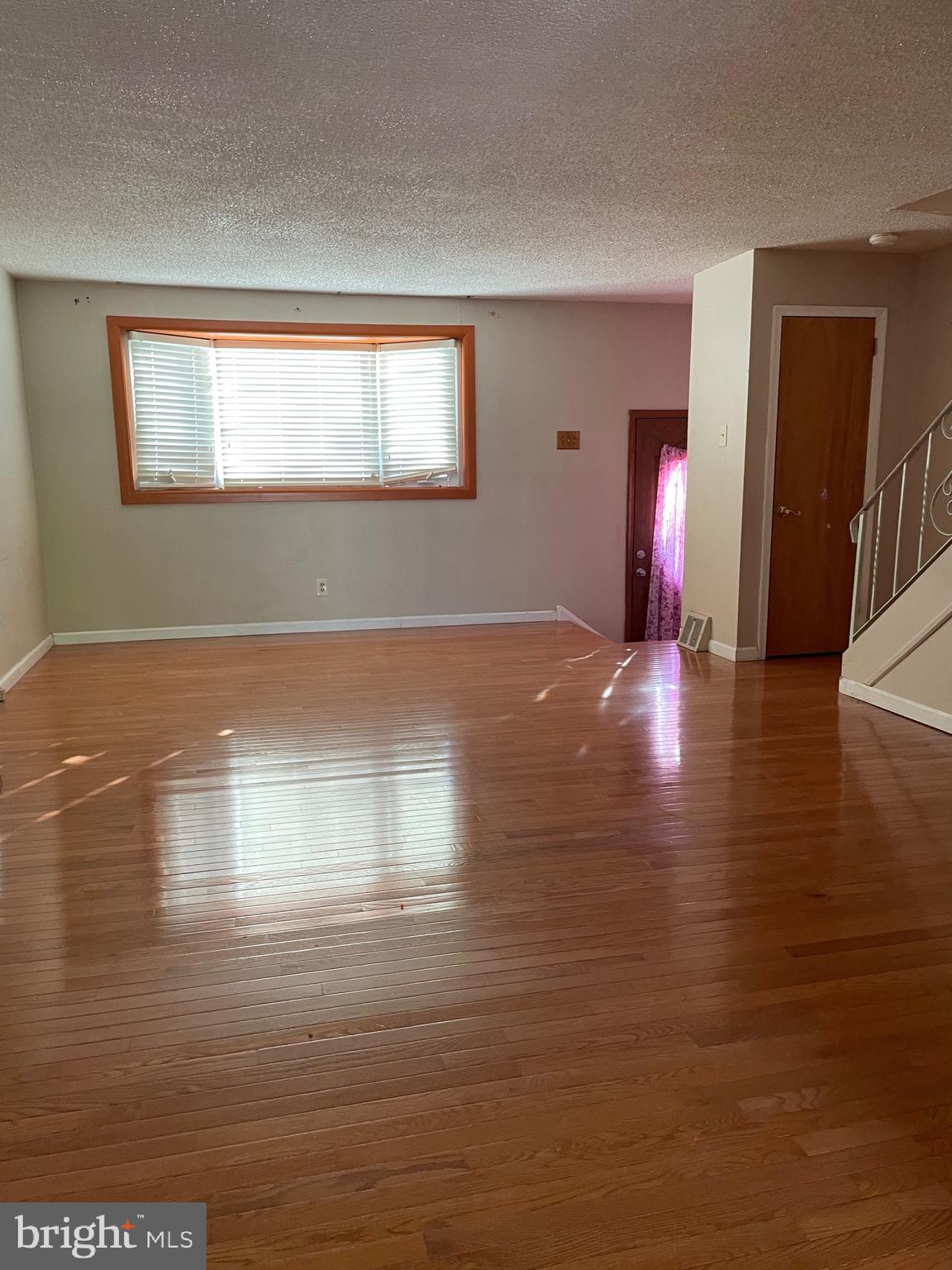 3723 Academy Road Philadelphia, PA 19154 - Photo 5 of 23 Gallery Image 5