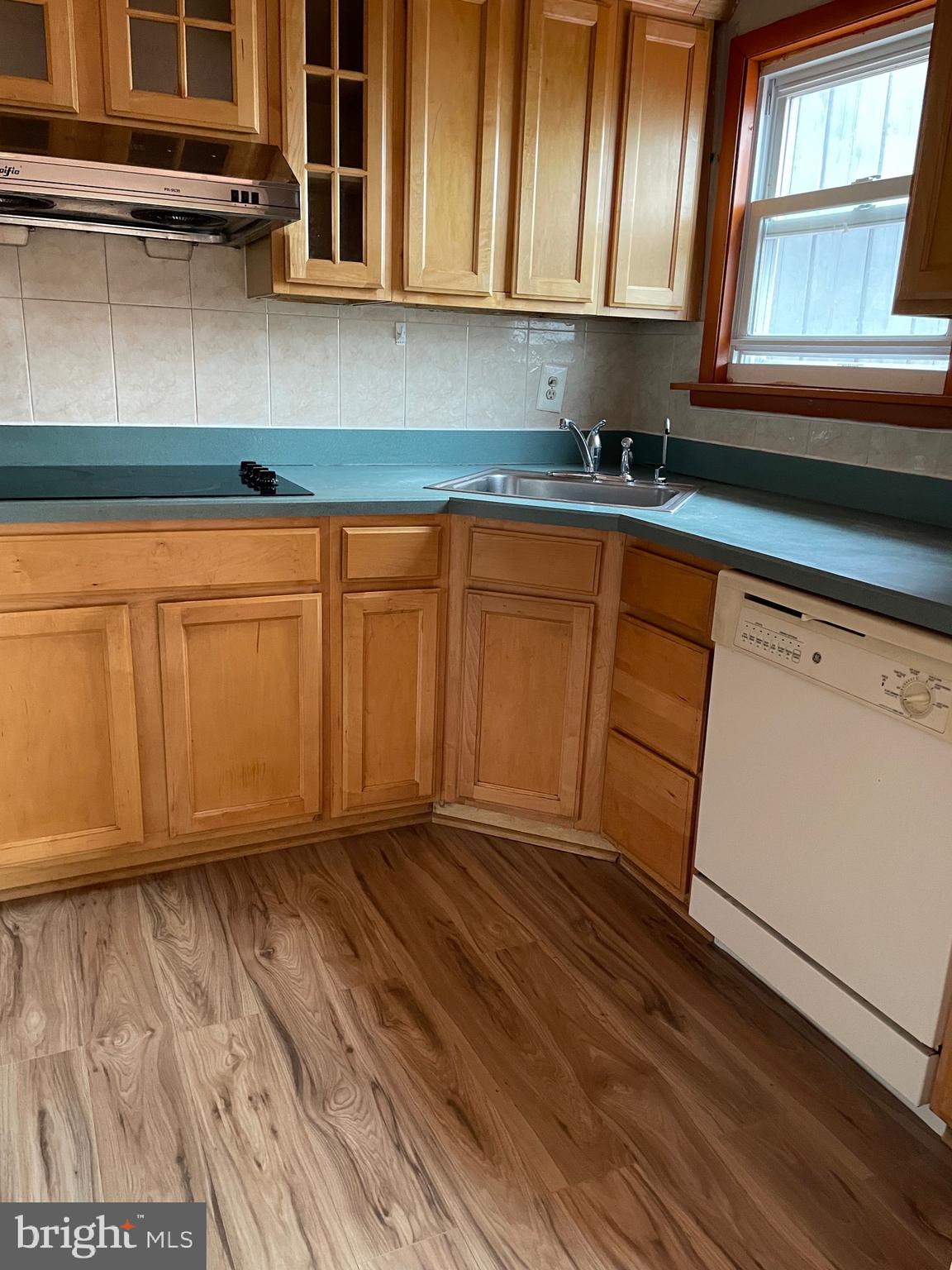3723 Academy Road Philadelphia, PA 19154 - Photo 7 of 23 Gallery Image 7
