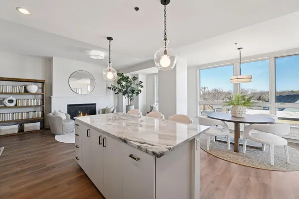 $1,100,000 | 4100 Shoreline Drive, Unit S206, Spring Park, MN 55384